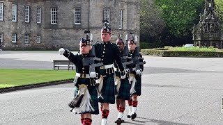 5 Scots Soldiers Marching into Holyrood Palace for the Changing of Guards