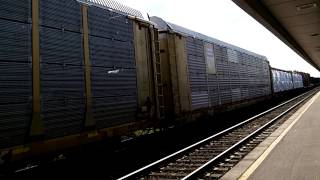 CP 240 w/ CEFX 1050 \u0026 CP 8575 lead this long EB Intermodal/Autorack/mixed freight train