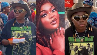 SEE WHAT HAPPEN MOMENT SINGER TENI JOIN ENIOLA BADMUS TO SHARE FOOD \u0026 GIFT  FOR PEOPLE AT SHOGUNLE