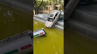 WOW Diecast Cars Falling Into Water