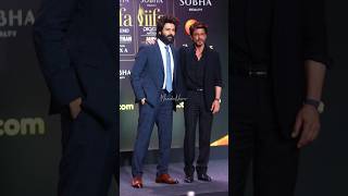 Two Superstars of bollywood together Kartik \u0026 SRK at IIFA Press conference#shorts #srk #kartikaaryan