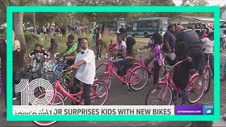 Tampa Mayor Jane Castor surprises kids with new bikes