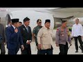 menteri pertahanan sjafrie sjamsoeddin menyambut kedatangan presiden ri prabowo subianto