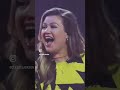 kelly clarkson u0026 salt n peppa performing “whatta man”🔥 shorts