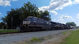 Ginormous NS Grain Train / Rail Powers Norfolk Southern w/ Union Pacific Assist