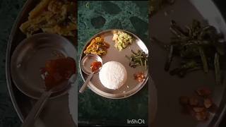 আজ বৃহস্পতিবার নিরামিষ খাবার 🤤🤤#shortvideo #youtubeshorts #trending #viral #like #lunch