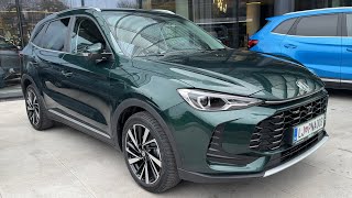 New MG ZS 2025 - AMAZING new EMERALD GREEN color walkaround \u0026 details (LUXURY trim)