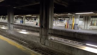 🛤️ A quick look inside the platforms of Montreal's Central Station as of February, 2022