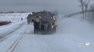 'Making a difference': Lee’s Summit snowplow driver talks challenges amid snowstorm