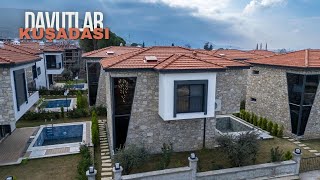 Kuşadası Davutlar'da İçi Modern Yapı Dışı Taş Mimari Özel Havuzlu Satılık Villa #194