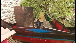 Insolite. Dans le Puy-de-Dôme, il construit son catamaran dans son jardin