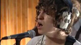 The Kooks - She Moves In Her Own Way (AOL SESSION)