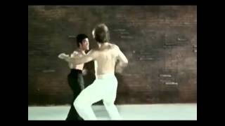 Bruce Lee V.S Chuck Norris (remixed)