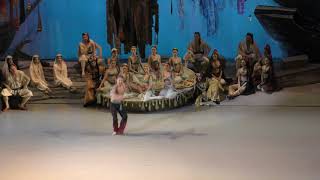 Maxim Zyuzin as Lankedem in Le Corsaire Act I