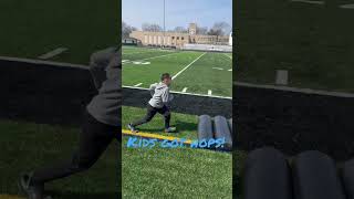 This kid is very athletic. #shotrs #viral #jumps #athletic