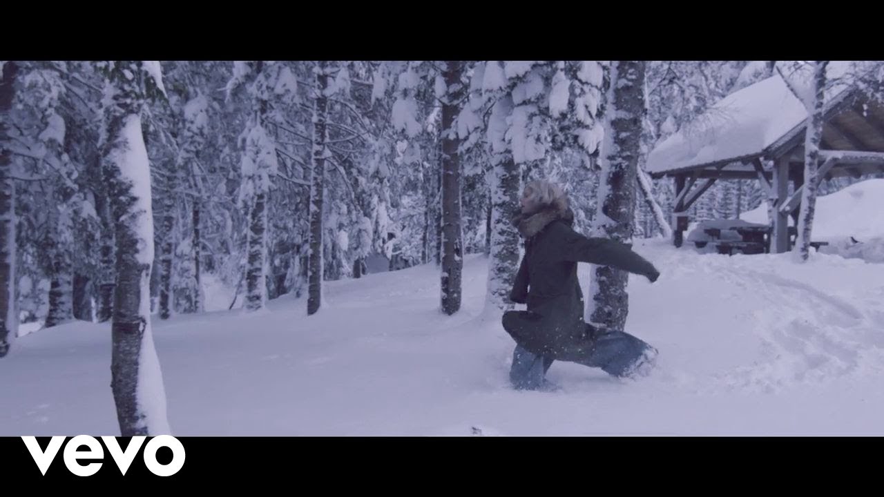 Runaway - AURORA Runaway - AURORA