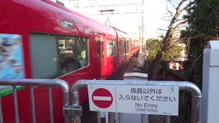 名鉄中京競馬場前駅1番線　急行岐阜行き到着