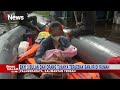 Tim SAR Evakuasi Bayi 3 Bulan yang Terjebak Banjir Palangkaraya #iNewsMalam 17/11