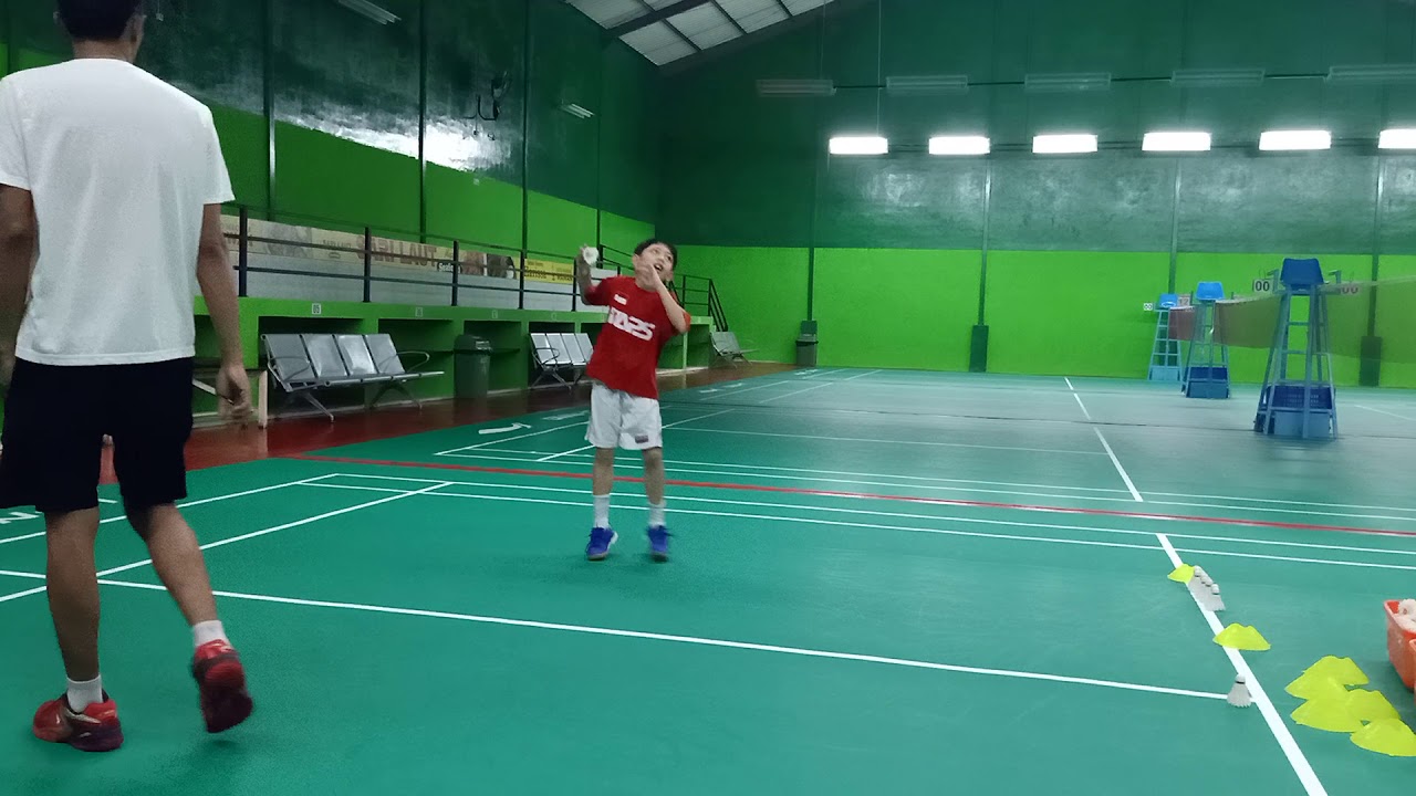 Latihan Kaki Badminton - YouTube