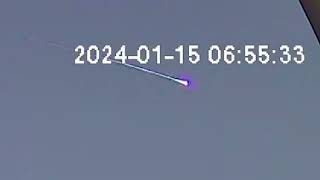 今朝の流れ星🌠火球2024-1-15 6:55西の空 高く流れました。後半は拡大0.5倍速です。川崎市多摩区から#流れ星  #火球 #カラスも驚く