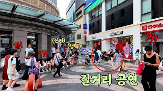 명동의 길거리 공연에 행복한 외국인들 Myeongdong Street •[4k] Seoul, Korea