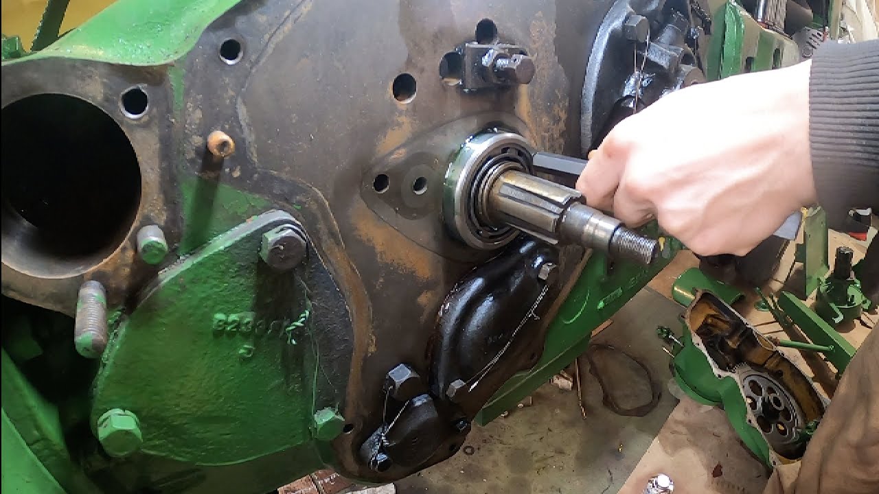 John Deere B Transmission Rebuild PT.2 | Reassembly - YouTube