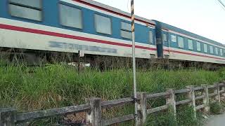 2024 Tet trains, 17/2/2024, D19E-931 pulls empty SNT1/2 train with Bn 21558 at 5:33 pm