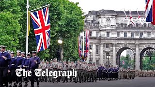 Queen's Platinum Jubilee: Troops conduct final rehearsal for the Pageant in London