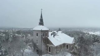 Uskelan kirkko ja tori