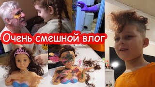 VLOG Что творит наша дочка. Постригла куклу налысо.