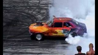 SUPERNATS 2005 - BLOWN V8 TORANA BURNOUT