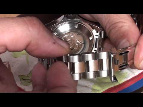 How to Shorten an Invicta Watch Strap How to Shorten an Invicta Watch Strap