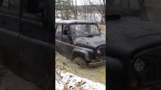 UAZ HUNTER DROVE IN - LEFT #shorts #short #shortvideo #reels #winter #offroad #respect #uaz #suv