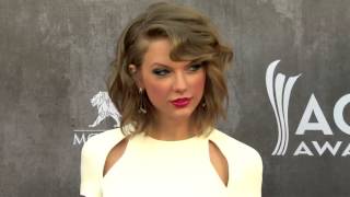 Taylor Swift Being Sued for $42million For 'Stealing' Song Lyrics | Splash News TV | Splash News TV
