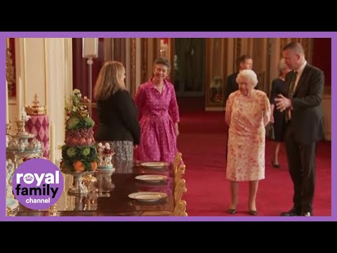 Who is Buckingham Palace owned by?