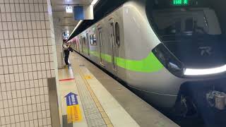 1182次EMU900型區間車往基隆離開南港站