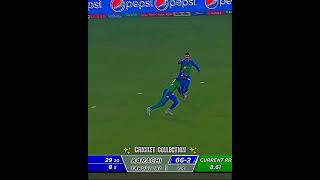 shahid afridi best bowling😱against karachi kings🔥#shorts #cricket #boysreadyhain #levelhai #psl