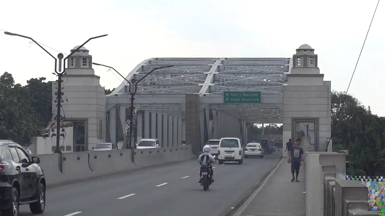 File Footage - Quezon Bridge (Pasig River, Manila; 12-31-2017) HD - YouTube