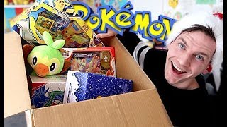 Pokémon Sent Me *A HUGE CHRISTMAS MYSTERY BOX*