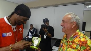 Snoop Dogg meets Ian Neale - Giant Veg Exclusive