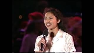 Adriana DeCaires - O Holy Night (Carols in the Domain 1996)