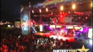 Khago Performing at Reggae Sumfest 2011 Dancehall Night {www.dancehallstarz.com}