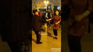 中国🇨🇳老年人，跳广场舞