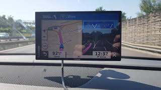 Garmin DriveSmart 65 Sat Nav - Highway lane guidance