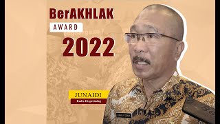 Kadis Disperindag Kota Gorontalo Peroleh Penghargaan pada BerAKHLAK Awards 2022