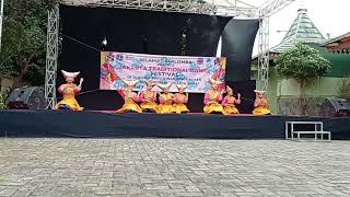 Tari Piring Minang