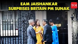 EAM Jaishankar gifts UK PM Rishi Sunak a cricket bat signed by Virat Kohli