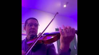 Joining the Irish session at the London Irish Centre…Kesh Jig #irishmusic #fiddle #violin