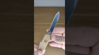 UnboxinGO - VICTORINOX SWISS ARMY KNIFE