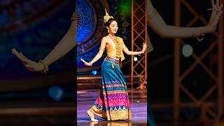 A Beautiful Asian Rural Girl Performing a Mesmerizing Traditional Dance | Agt 41 #dance #agt